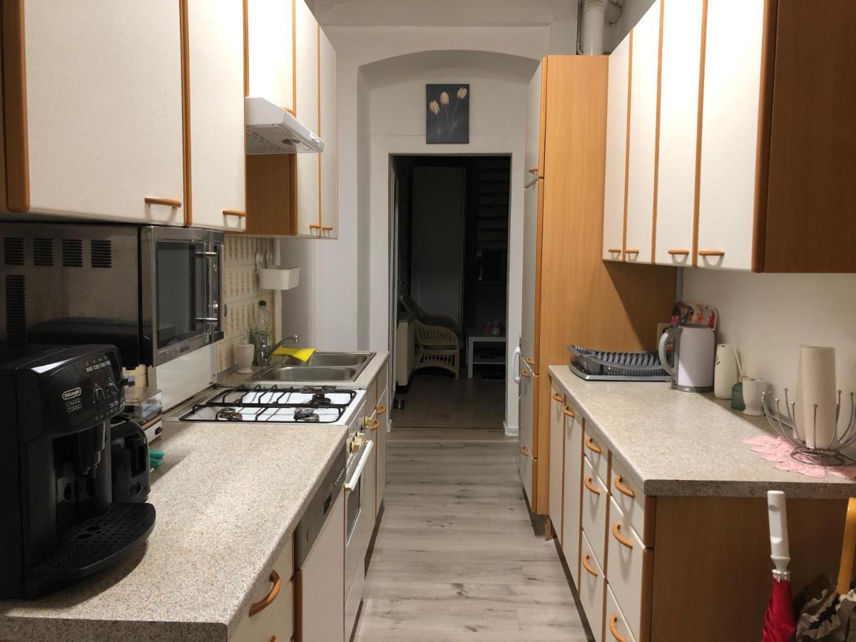 וינה Convenient Shared Apartment - Near Danube & Millenium Tower מראה חיצוני תמונה